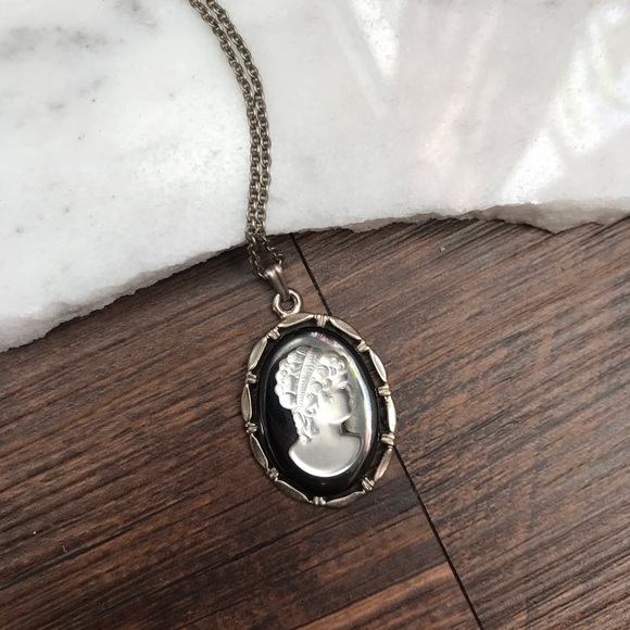 handmade Jewelry - Vintage inspired necklace